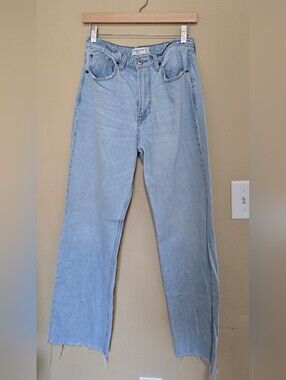 Abercrombie & Fitch Light Blue High-Rise Loose Jeans